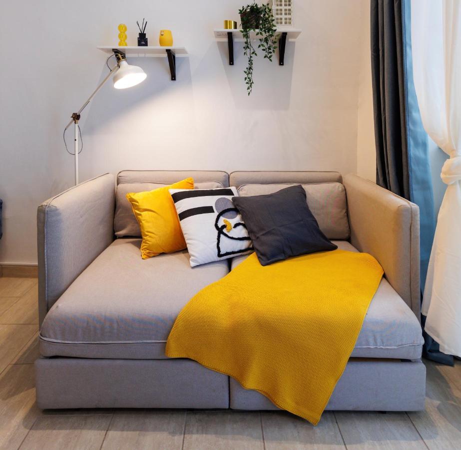 Cozy Market-Square Retreat Located In The Heart Of The 10Th District Wina Bagian luar foto